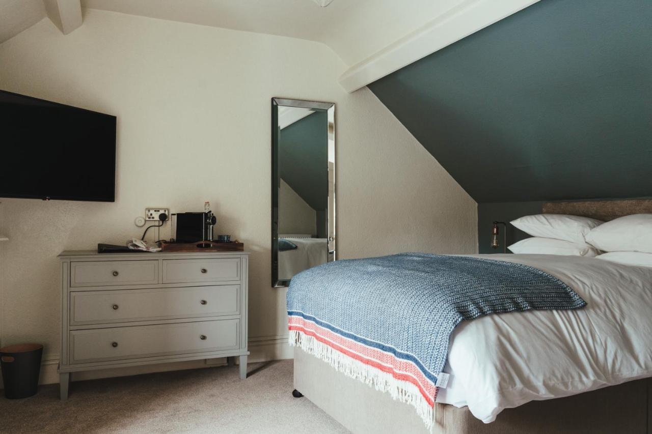 The Falcon Inn Painswick Bagian luar foto